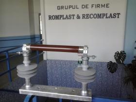 Soclu monopolar de interior pentru siguranta fuzibila de I.T. tip SMSFi 24KV/100A cu izolatori compoziti.